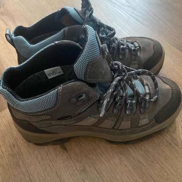 LL Bean Women’s Gore-Tex Boots Vibram Suede Hiking Made in Italy 6 1/2 gray - Picture 2 of 7